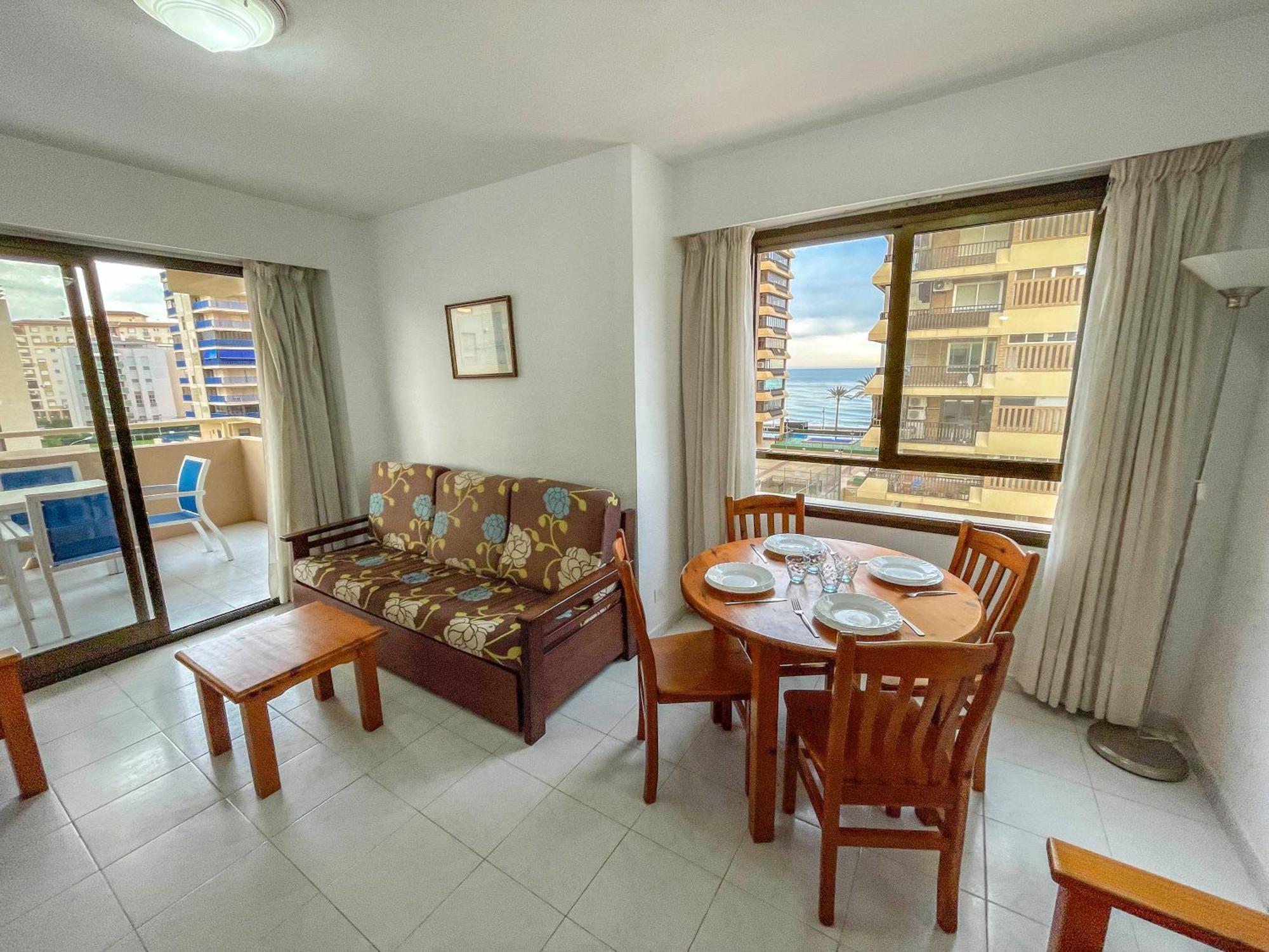 Benicàssim Apartamentos Riviera 3000 מראה חיצוני תמונה