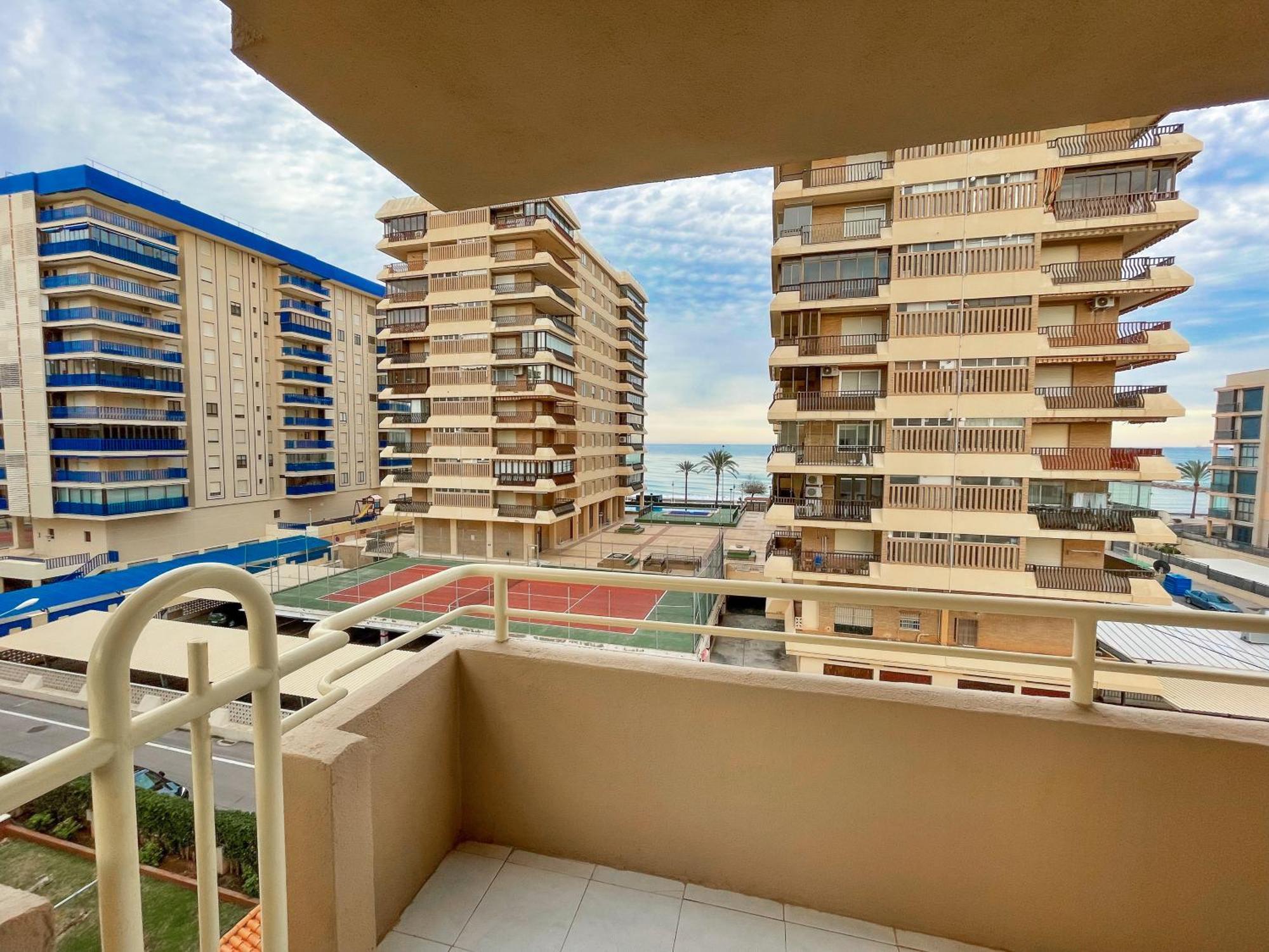 Benicàssim Apartamentos Riviera 3000 מראה חיצוני תמונה